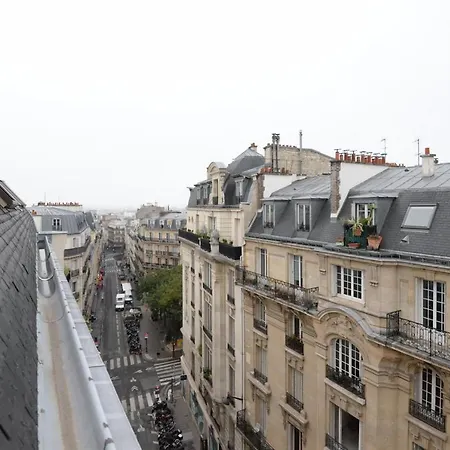 Amazing Near Pigalle